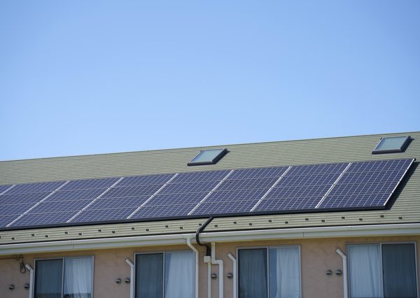 太陽光発電を設置した賃貸住宅もESG不動産投資の選択肢のひとつ