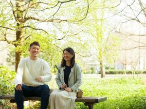 視覚障害の人々が、お部屋探しで直面する困難にはどういったことがあるのか。視覚障害者の同行援護事業や当事者向けメディアを運営する株式会社mitsuki代表の高橋氏に、事業内容を通じて知る視覚障害者の住まいの状況を、都市圏と地方との差も交えて伺う。