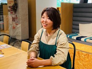 聴覚障害の一番大変なこととは“コミュニケーションが難しく、かつ、見た目では困難さがわかりづらい”という点。聴覚障害当事者であり、聴覚障害を中心とした障害や生きづらさを抱える人の支援に関わる志磨村氏に、聴覚障害の暮らしの知恵や課題を聞く。