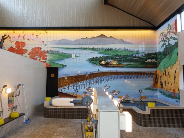 タオルにもほっという文字がシンボルカラーであしらわれている。こうしたひとつひとつのデザインがかっこいい