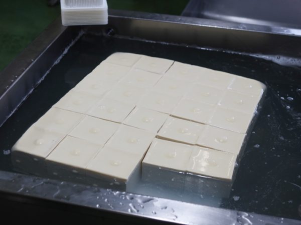 地元の豊かな伏流水も大事な材料