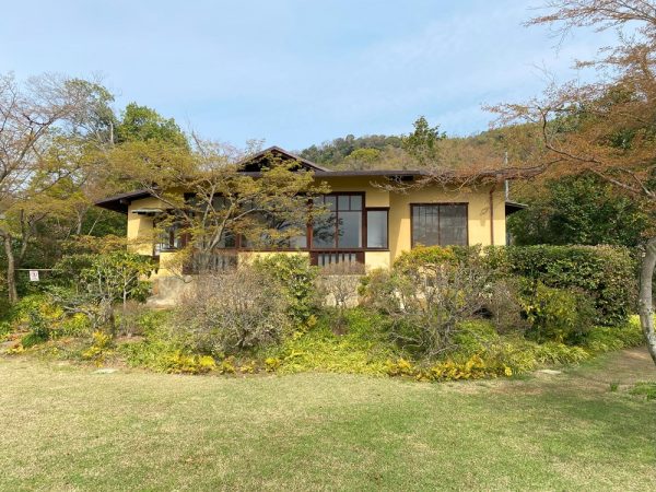 サヴォア邸（フランス）の2階（写真：宮沢洋）