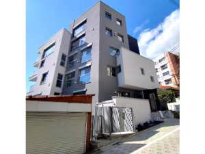 　　　　MEGUROHAUS外観（撮影：高橋真樹）