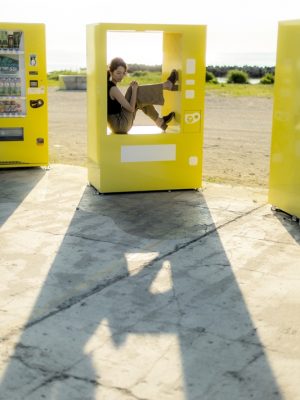 自販機が並んでいるから＃ジハングン。それだけのことと笑う人もいるだろうが、そこに人が集まる