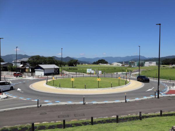 交通量の少ない交差点