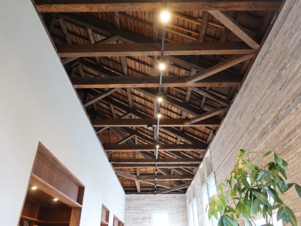 ロビーに置かれたネコ会員募集の告知。ご近所にこんな映画館があって気軽に見られる仕組みは映画好きにはたまらないだろう