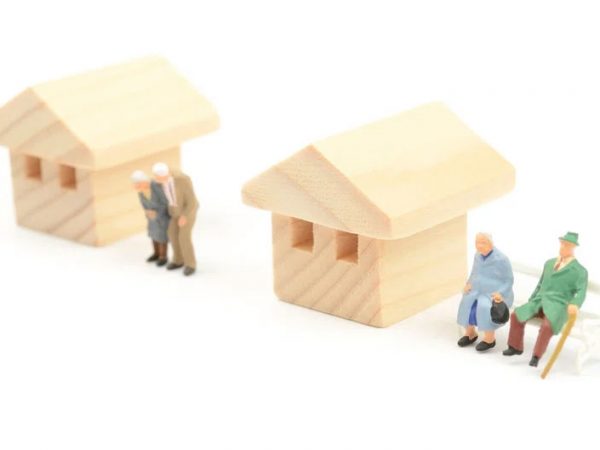 持ち家のある高齢者も多いが、建物の老朽化などにより賃貸への住み替えを検討するケースがある