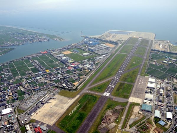 松茂町にある徳島空港