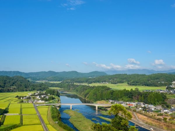 石山さんが二拠点生活を送っている大分県豊後大野市。県の中心部に比べると自然豊かな田舎といえる山村地域だ