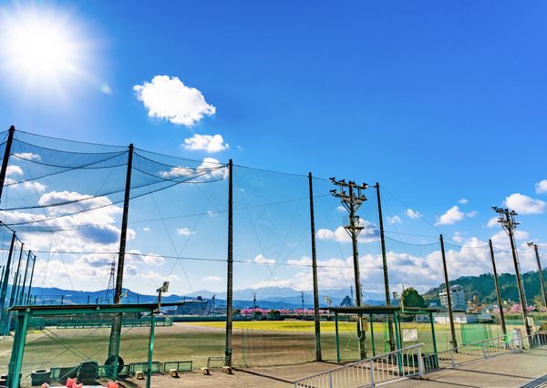 二地域居住の促進は、個人だけでなく地域にとっても大きな影響がある（国土交通省 全国二地域居住等促進協議会発表資料より）