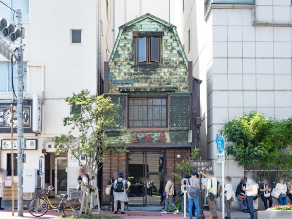 井筒屋の外観。災害や戦災を逃れ、さらに大都市の再開発からも残ったのは奇跡といえる