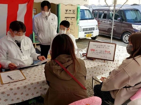 新築完成見学会の様子。「シングルマザーのための家」の間取りや空間を実際に体験できる“新築完成見学会”を定期的に開催している
