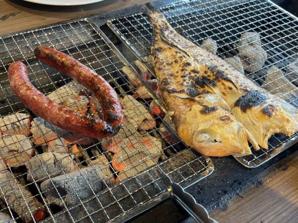 巡視船の見られるテラスでひとやすみ