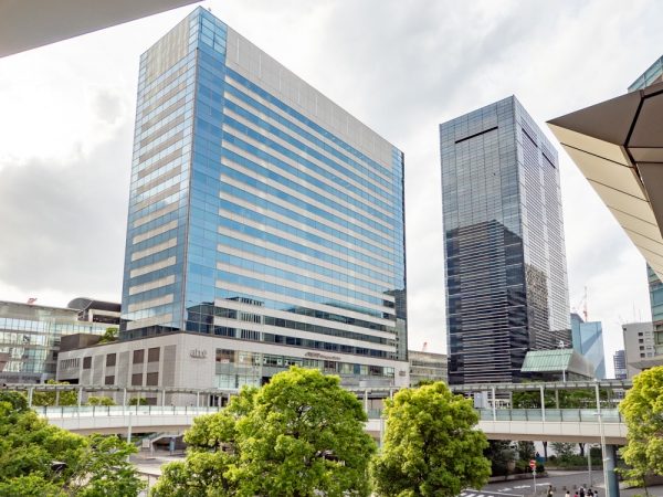 品川駅東口の様子