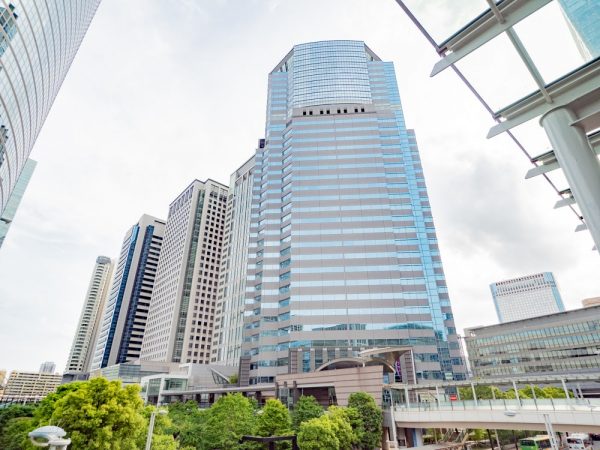 品川駅東口の様子