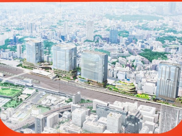 品川駅東口の様子