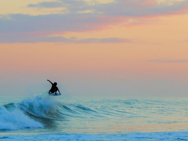 田原市には赤羽根地域にある太平洋ロングビーチを筆頭に、多数のサーフスポットがある（写真提供：田原市役所）