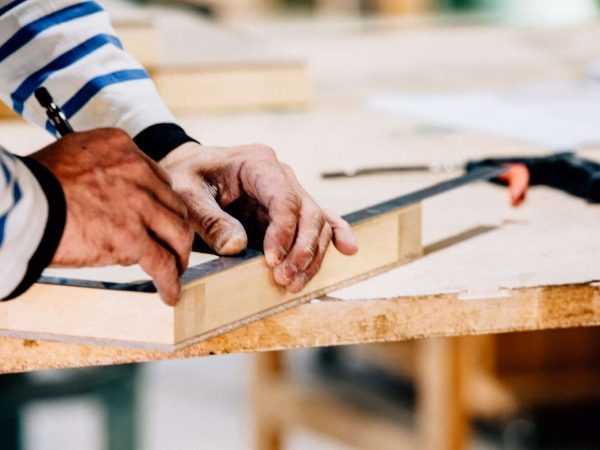 一点物、ややこしい物、大きい物、めんどくさい物が得意という腕利きの木工職人集団