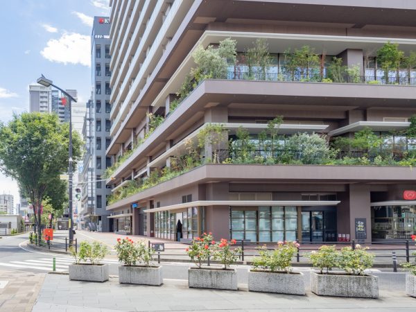 3棟の1〜2階の商業施設部分の総称が「NEWCASPA」となる