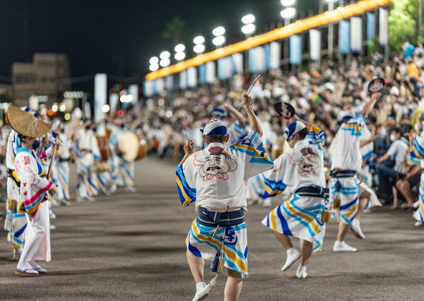 秋田「西馬音内盆踊り」