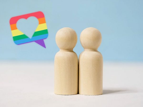 同性カップルの部屋探しが困難である実情とは