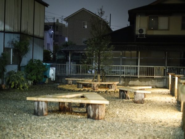 特にゲートがあるわけではなく、夜間も空いている