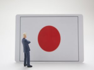 日本における在留者の数は増加の一途をたどり、外国籍の人も日常にも溶け込みつつあるが、マイノリティの域は超えていない（画像はイメージ）