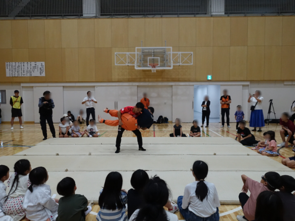 当日のプログラム内容。手書きのプログラムが、学生時代の運動会を懐かしく思い出させる