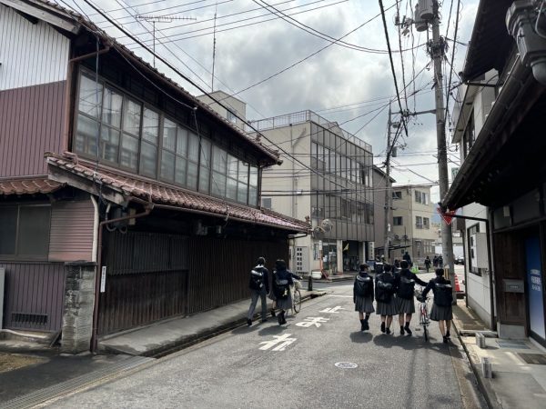 近畿大学と東広島市によるTown & Gown（タウン・アンド・ガウン）構想の締結式