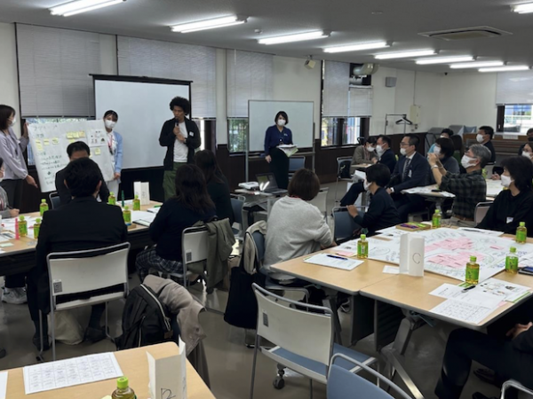 地域住民や専門家による地域連絡会（画像引用：令和5年度地域密着プラットフォーム「空き助ながた」の運営　報告書）