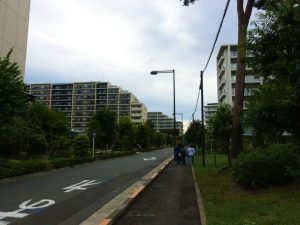 ひばりが丘の街並みの様子・団地やマンションが立ち並んでいる