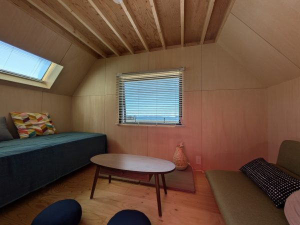 水回り棟には、洗面の他、キッチン、トイレ、シャワー室を設置