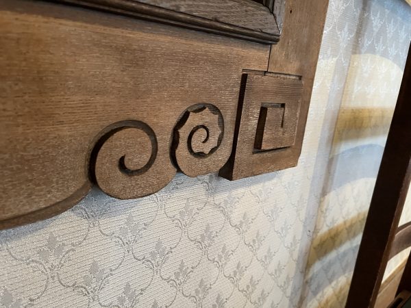 この日、洋館1階は結婚式のチャペルとして使用されていた