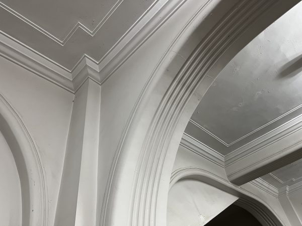 味わい深い雰囲気の廊下