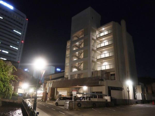 2014年に撮影した松の湯。10年後の姿と比べてご覧あれ