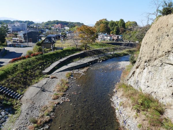 Area898のすぐそばにあるNAZELAB(ナゼラボ)は、官民連携プラットフォーム｢よこらぼ｣で「不登校児童生徒に向けた好奇心の種まき事業」として採択されている（採択No.93）。公益財団法人日本財団の採択を受け、子どもの第三の居場所として一般社団法人タテノイトが2022年から運営している