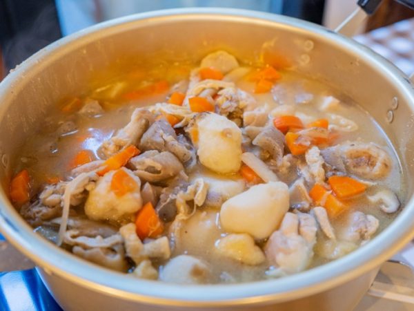 認知度でいえば一番高いのが山形の芋煮。牛肉をたくさん作るため、単価は高くなるそうだ