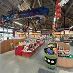 「私、中国地方の道の駅に全部行きました」広島・岡山・山口・鳥取・島根の道の駅を102ヶ所巡った女子大生が選ぶ「県を代表するグルメな道の駅」をご紹介。工夫を凝らした道の駅では、意外な魅力を楽しめるようです。