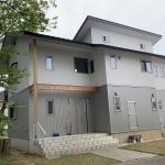 洗浄・乾燥の仕組みによって、水害で浸水しても復旧しやすい「洗える家」をご紹介。復旧費用を大幅に抑えることもできるといいます。第9回サステナブル住宅賞を受賞したという「洗える家」はどのような住宅構造になっているのでしょうか。