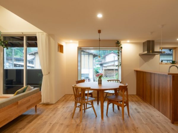 会場から大きな拍手が起きた作品「納屋に住む」。思いを汲んで作ることの意味を再考させてくれた