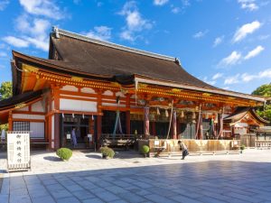 簠簋内伝に記された牛頭天王と頗梨采女を祀る京都八坂神社。ここには2人の子どもたちである八将神たちも祀られている