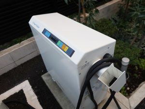 通常はここから車に電気を送るが、災害時はそれを逆転させて車から住宅に電気を流す