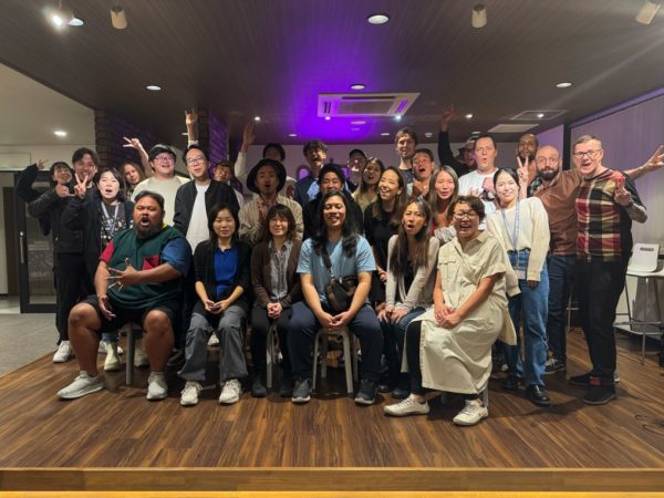 学生ボランティアスタッフ含む会場運営チーム。デジタルノマドと一緒に行動して考え方を知る機会になったそうだ（画像提供：遊行）