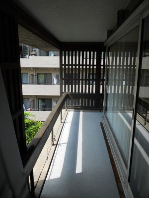 廊下（写真：宮沢洋、2012年撮影、以下も）