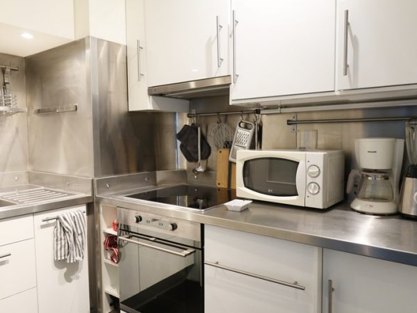 １軒目の物件にあった暖房。温水が循環しており、それだけで十分暖かい