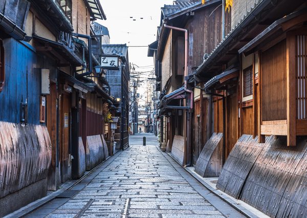 間口が狭く奥に長くつくられた京町家