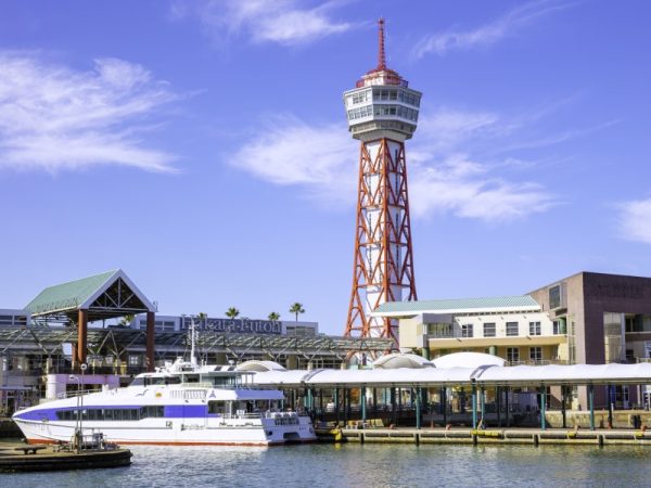 博多駅では再開発プロジェクト「博多コネクティッド」が進められている