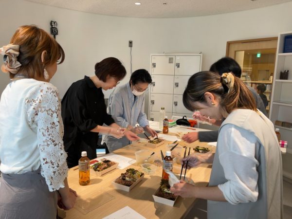 「としょかんフェス」で開催された音楽コンサート（写真提供：淡路市立図書館）