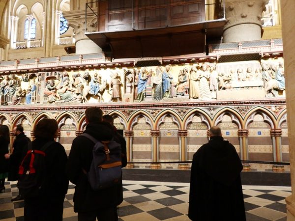 ノートルダムは聖母マリアを指す、ある意味一般的な名称で他にも同名の教会はあるが、大聖堂は特別な存在