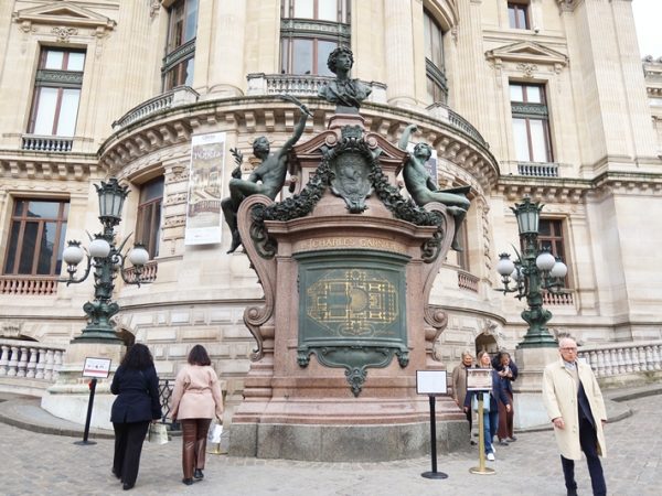 150周年を迎えたパリ・オペラ座（ガルニエ宮）。建物や芸術も見どころ